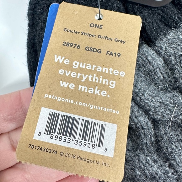 PATAGONIA Women's Wool Blend Cable Knit Pom Stocking Cap Drifter Grey Stripe - Picture 4 of 8